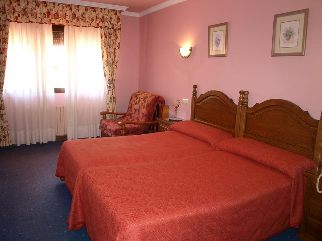 Hotel La Molinuca Alles Ngoại thất bức ảnh